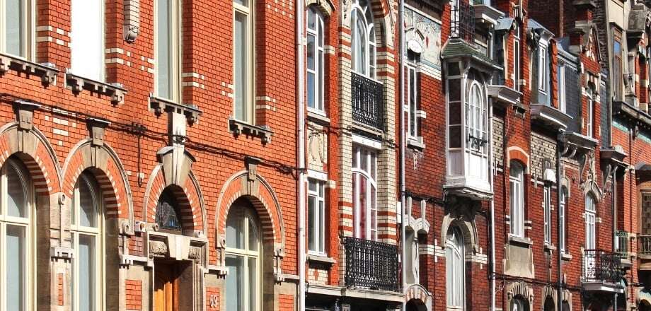 Pourquoi choisir l’immobilier si vous aimez le contact humain et les défis ?