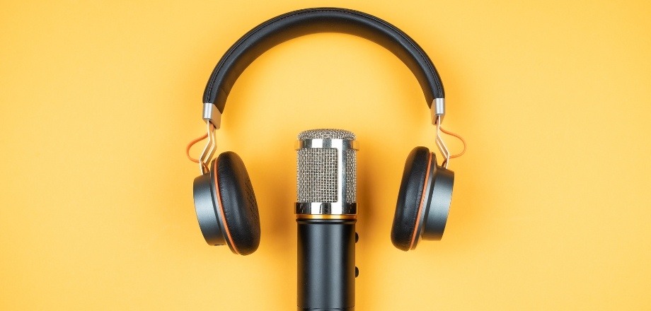 5 podcasts à suivre pour rester au top des tendances immobilières